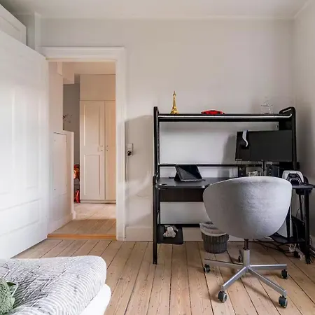 Historic Row House In Humleby Near Frederiksberg Feriehus *