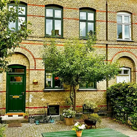 Feriehus Historic Row House In Humleby Near Frederiksberg København