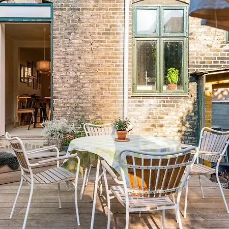 Historic Row House In Humleby Near Frederiksberg